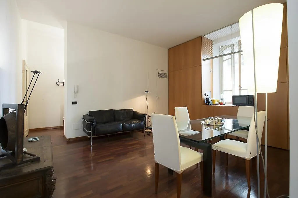 Via Ciro Menotti Halldis Apartment
