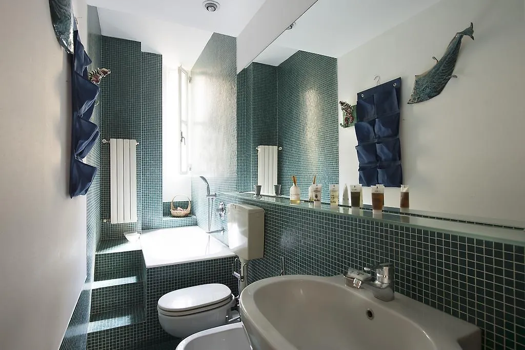 Via Ciro Menotti Halldis Apartment 0*, Milano