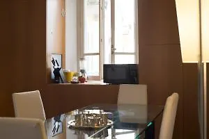 Via Ciro Menotti Halldis Apartment
