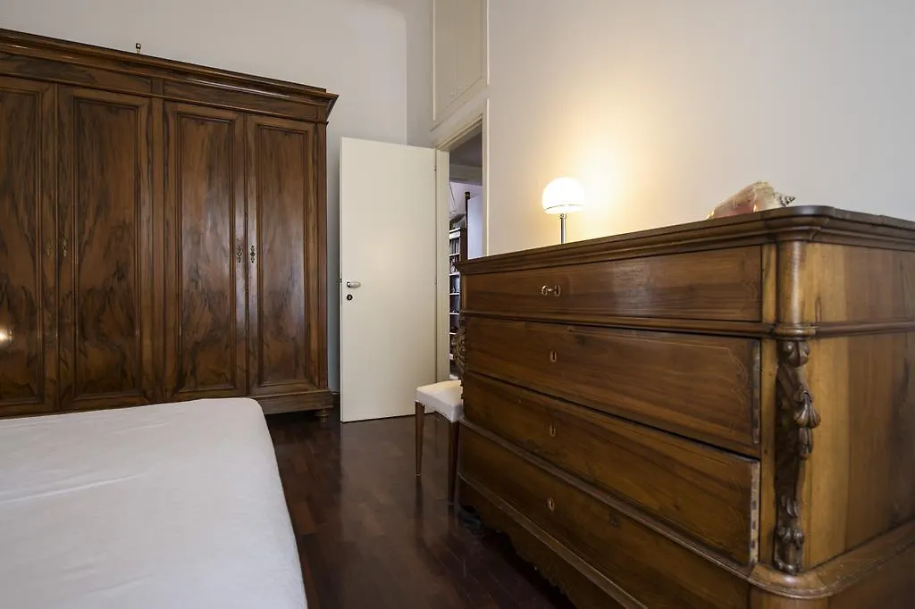 Via Ciro Menotti Halldis Apartment