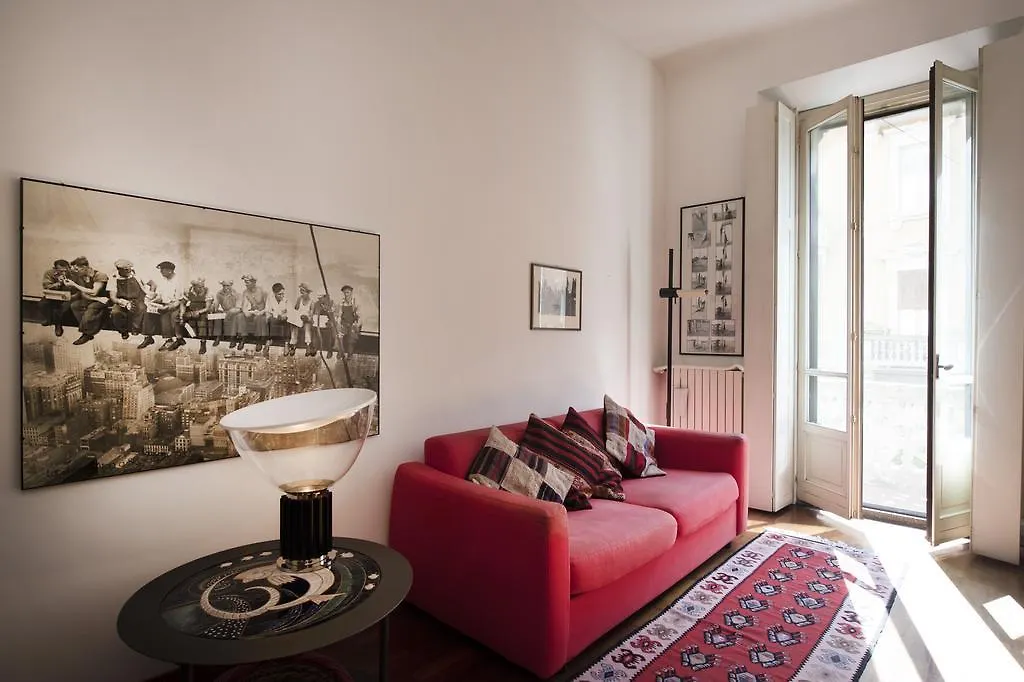 Via Ciro Menotti Halldis Apartment