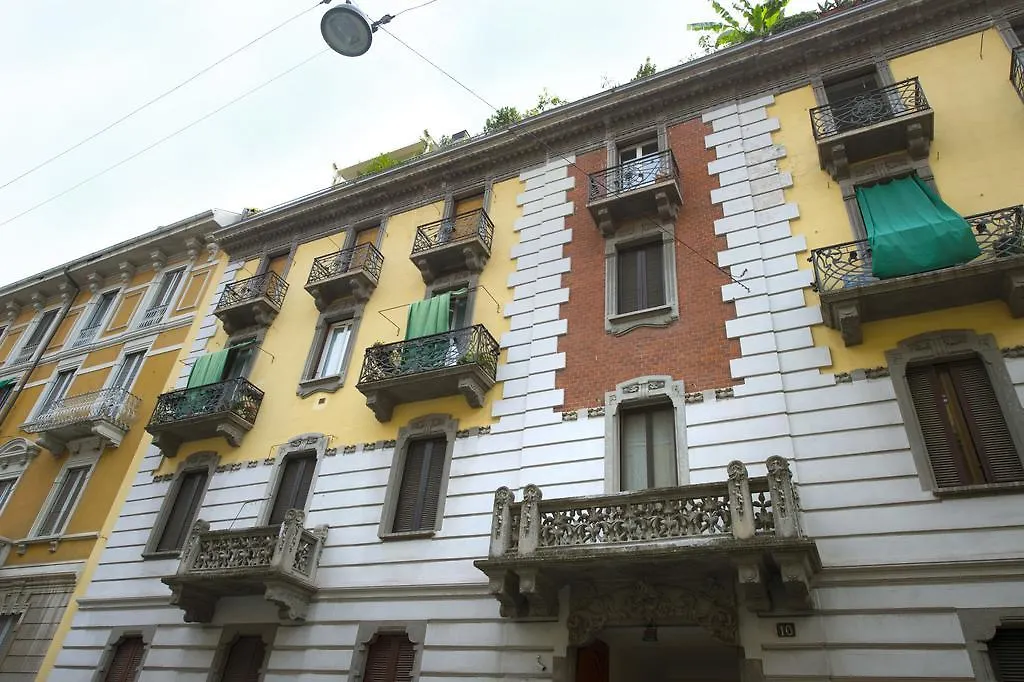 Via Ciro Menotti Halldis Apartment  ミラノ